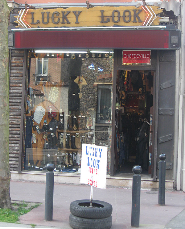 facade boutique lucky look